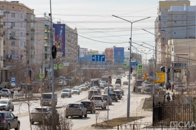 Брошенные автомобили вывезут с улиц Якутска / ЯСИА   