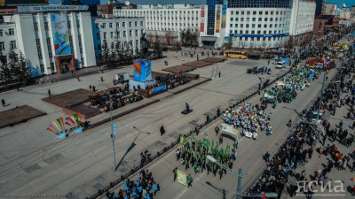 Первомайское шествие в Якутске с обзором 360 градусов / Андрей Сорокин Якутск Якутск Республика Саха (Якутия)
