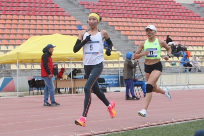 Легкоатлетки Якутии определили обладателей путёвок на Игры Манчаары на дистанции 5000 метров / Дьулустаан Сергеев   