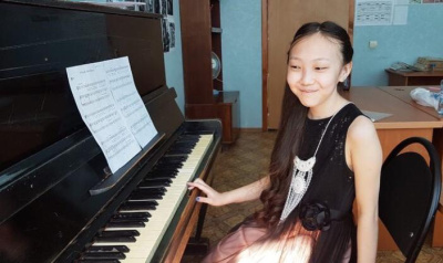 Юная якутянка Айыылана Степанова стала дипломантом международного конкурса / ЯСИА   Республика Саха (Якутия)