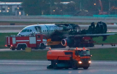 SSJ-100 вернулся в аэропорт перед катастрофой из-за потери связи и автопилота / ЯСИА   