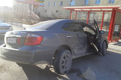 В Якутске пьяный водитель наехал на столб / ЯСИА Якутск Якутск Республика Саха (Якутия)