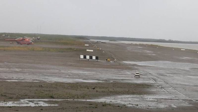 В Зырянке частично затопило взлетную полосу / ЯСИА   