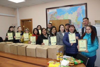 В Мирнинском районе семьям выделили продуктовые наборы / ЯСИА  Мирнинский Республика Саха (Якутия)