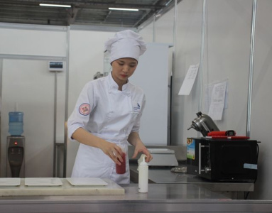 WorldSkills («Молодые профессионалы»): Якутянка Кристина Пак ждет итогов соревнований / Матрена Кондратьева   Республика Саха (Якутия)