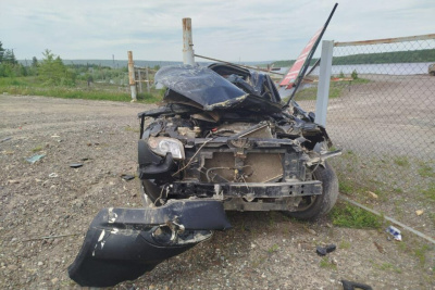 В Ленском районе в результате ДТП погиб один человек, второй — в тяжелом состоянии / ЯСИА   