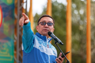 На спортивной арене – авиаторы, врачи, учителя, ученые, артисты, связисты / ЯСИА   