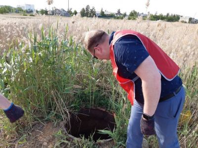 Активисты ОНФ занялись проблемой открытых люков в Якутске / Галина Мозолевская Якутск Якутск Республика Саха (Якутия)