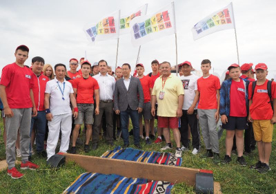 Мас-рестлинг в День России / Лена Томская   