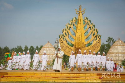Большой фоторепортаж с масштабной церемонии открытия Ысыаха Олонхо / ЯСИА   