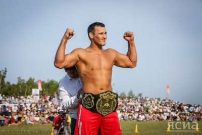 Айал Лазарев стал абсолютным чемпионом Ысыаха Туймаады по хапсагаю / Георгий Татаринов   