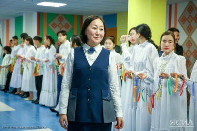 Айсен Николаев: Социальная сфера должна обеспечивать не только работой, но и качественными услугами / Санаайа Иванова   