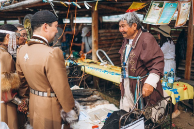Айсен Николаев на Ысыахе Туймаады посетил тюсюлге кузнецов / ЯСИА   