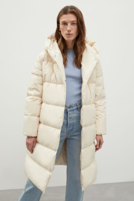 Стеганое пуховое пальто