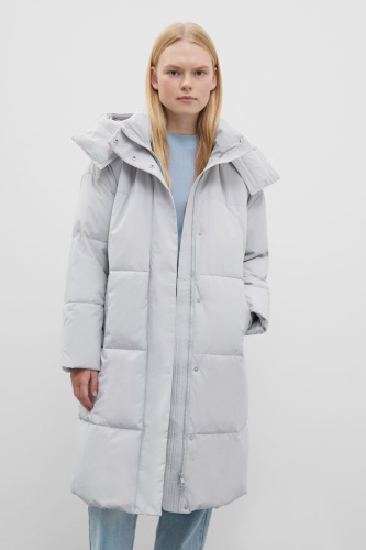 Стеганое утепленное пальто с капюшоном