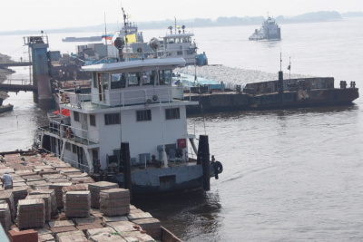 Временно приостановлено движение грузовых паромов Благовещенск-Хэйхэ / ЯСИА   
