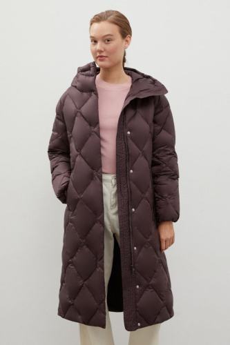 Стеганое пуховое пальто с капюшоном