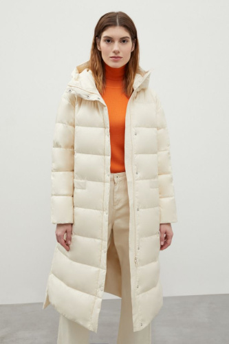 Пальто утепленное широкого силуэта