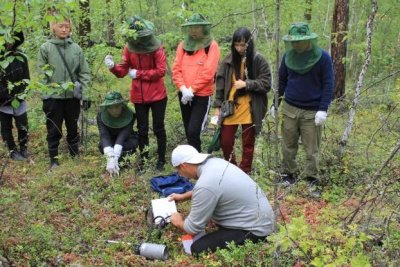 Ученые в лесу. В «Спасской пади» завершает работу международная школа магистрантов и аспирантов / ЯСИА   
