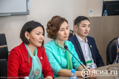 Миллион учителю. Владимир Егоров рассказал о востребованности  педагогических кадров в Якутии / Санаайа Иванова   Республика Саха (Якутия)