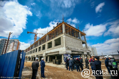 Якутия сохранит темп строительства школ — по десять в год / Санаайа Иванова   Республика Саха (Якутия)