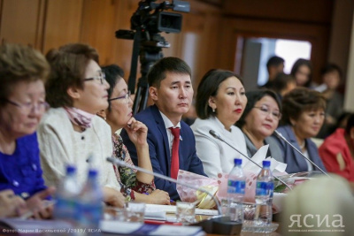 Современный учитель всегда развивается. Минобрнауки пересмотрит систему грантов / Санаайа Иванова   