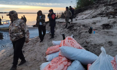 Нефтяные пятна ликвидировали на реке Вилюй в Якутии / ЯСИА   Республика Саха (Якутия)