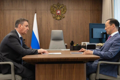 Айсен Николаев встретился с вице-премьером России Дмитрием Патрушевым / ЯСИА   