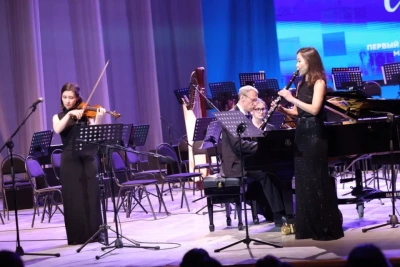 Торжественное открытие международного конкурса-фестиваля «Симфония добра» состоялось в Якутске / Саина Титова Якутск Якутск Республика Саха (Якутия)