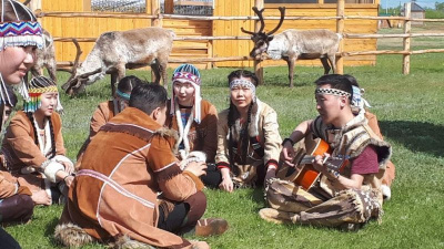 Правительство РФ вносит в Госдуму законопроект по учету малочисленных народов / ЯСИА   