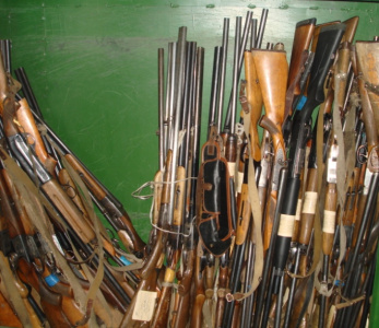 Росгвардия Якутии передала в зону СВО 650 единиц невостребованного владельцами оружия / ЯСИА   