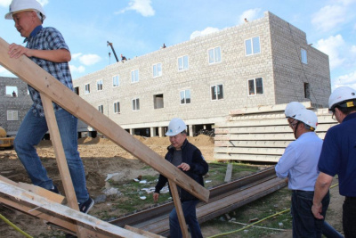 В селе Петровка строится каменная школа на 220 учеников / ЯСИА   Город Москва