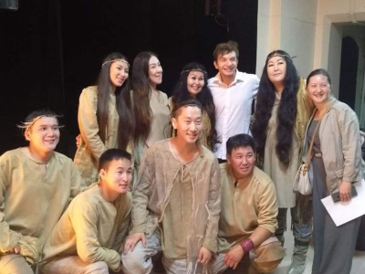 Театр юного зрителя сорвал овации на I международном фестивале «Байкальский талисман» / Вероника Аммосова   