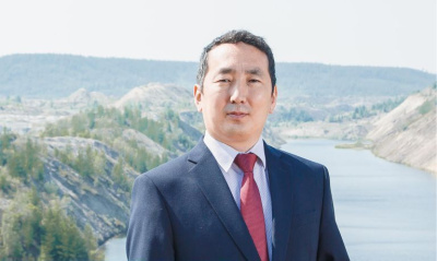 На выборах главы Аллаиховского района побеждает Яков Елисеев / Дьулус Борочков  Аллаиховский Республика Саха (Якутия)