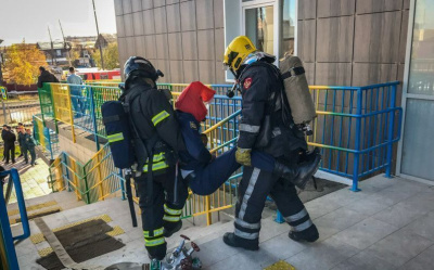 В Якутске «эвакуировали» свыше 400 сотрудников и учащихся школы №25 / Артемий Грошев Якутск Якутск Республика Саха (Якутия)