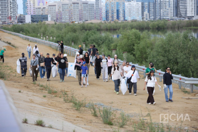 В Якутске прошел субботник «Особенности национальной уборки» / Майя Гоголева Якутск Якутск Республика Саха (Якутия)