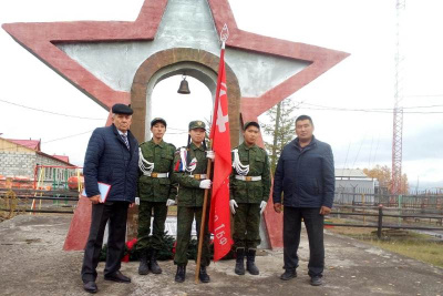 Знамя Победы шествует по Томпонскому району / ЯСИА  Томпонский Республика Саха (Якутия)