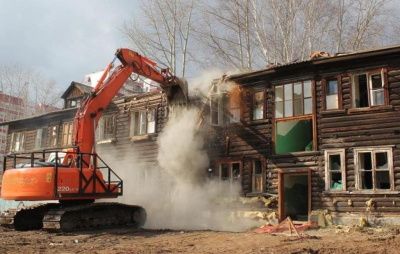Люди должны жить в нормальных условиях. Айсен Николаев о программе переселения из аварийного жилья / Дьулустаан Сергеев   
