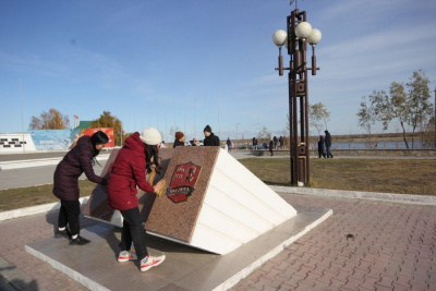 Студенты провели акцию на площади Победы в Якутске / ЯСИА Якутск Якутск Республика Саха (Якутия)