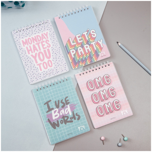 Блокнот на гребне MESHU "Crazy phrazes" А6 60 л., пластиковая обложка