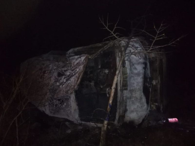 (Обновлено) На трассе «Вилюй» в Горном районе опрокинулся и сгорел автомобиль. Пострадали люди / ЯСИА  Горный Республика Саха (Якутия)
