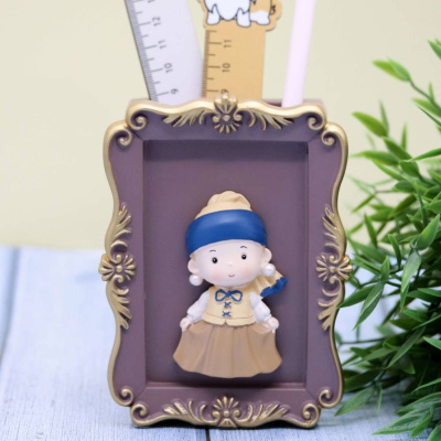 Подставка для канцелярских принадлежностей "Girl with a pearl earring", brown