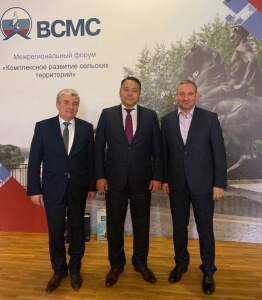 Альберт Семенов принял участие в работе российских организаций по развитию местного самоуправления / ЯСИА   