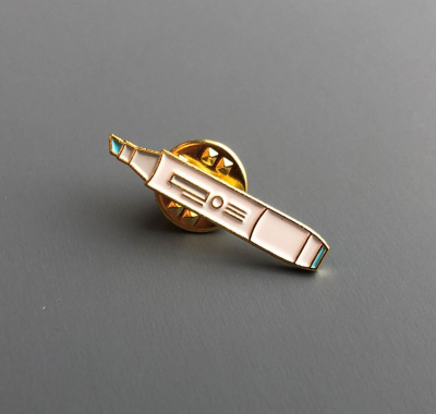 Значок эмалированный "Синий маркер"