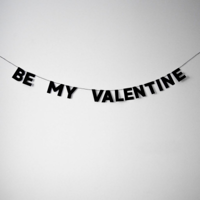 Гирлянда "BE MY VALENTINE"