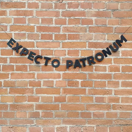 Гирлянда "EXPECTO PATRONUM"