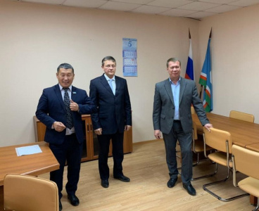 Коллективу Фонда капительного ремонта Якутии представили нового руководителя / ЯСИА   Республика Саха (Якутия)