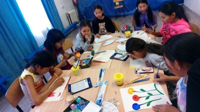 Право работать с детьми с 1 июня 2020 года получат организации, включённые в специальный реестр / ЯСИА   