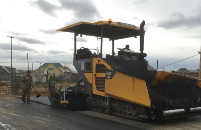 В Якутске заасфальтировали Хатынг-Юряхское шоссе, на очереди – улицы Чайковского и Ларионова / ЯСИА Якутск Якутск Республика Саха (Якутия)