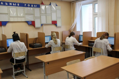 Администрация Мирнинского района помогает школьникам в профориентации / ЯСИА  Мирнинский Республика Саха (Якутия)